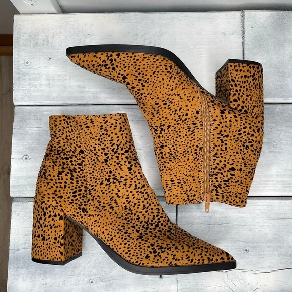 ALTAR’D STATE pointed toe booties - Picture 2 of 6